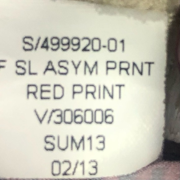 Banana Republic sleeveless blouse red white black asymmetrical print PXS - Picture 10 of 10